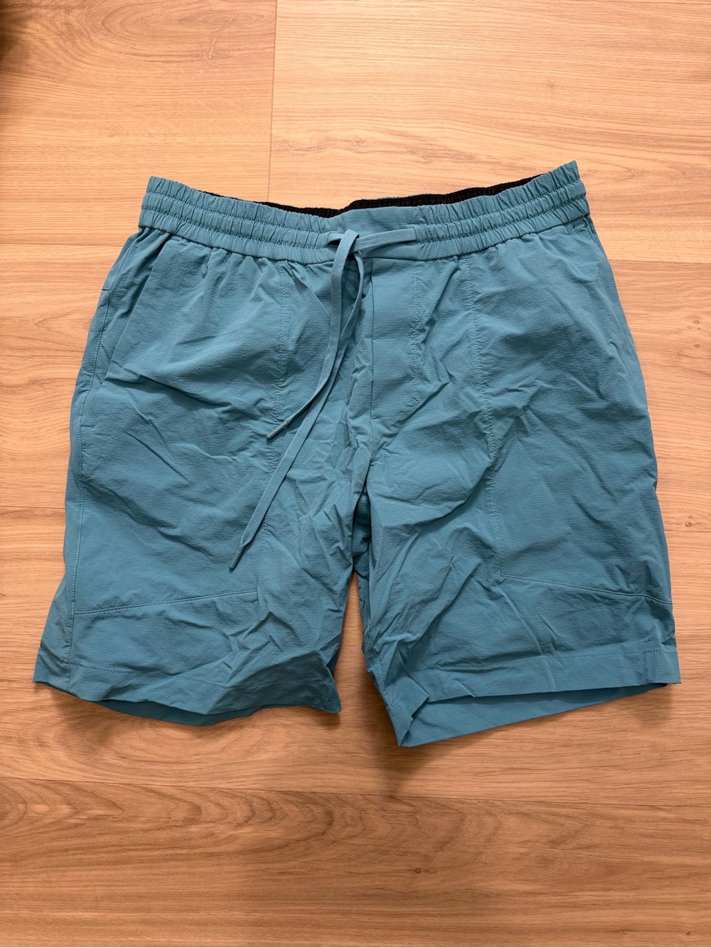 Lululemon Men's Lightweight Teal Drawstring Shorts